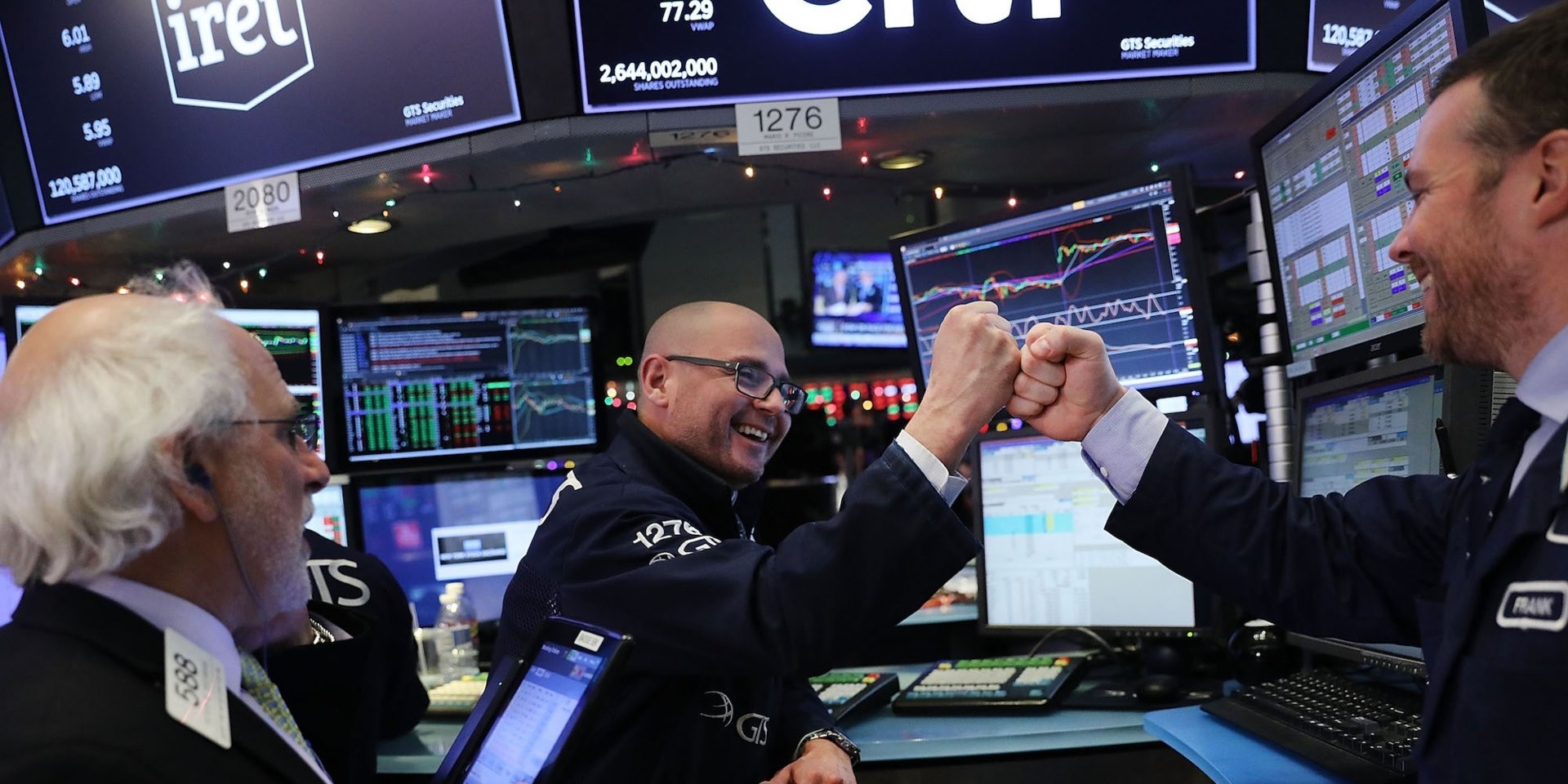 Dow Jones bật tăng trong phiên giao dịch 4/3