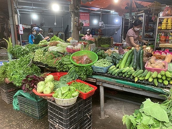 Rau xanh tại các chợ dân sinh tại Hà Nội đang có mức giá 