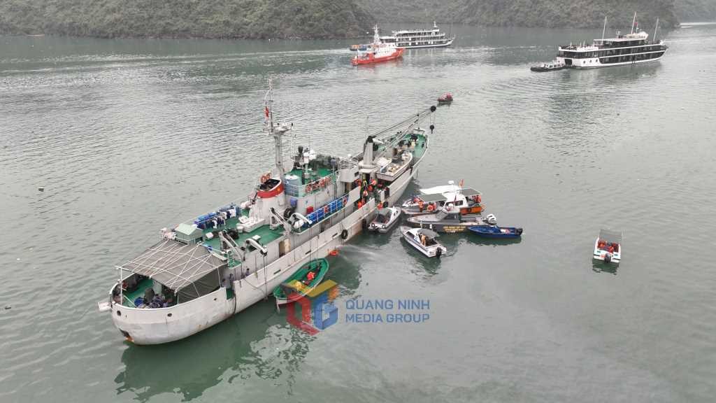 Quảng Ninh: Huy động lực lượng, phương tiện khẩn trương tìm kiếm người bị nạn trong vụ rơi máy bay trực thăng