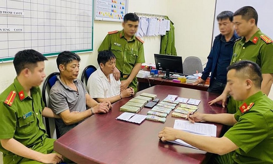 Sơn La: Liên tiếp triệt phá 2 vụ vận chuyển ma túy, thu giữ 13 bánh heroin