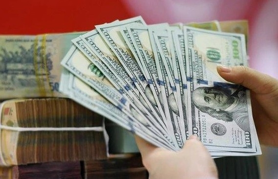 Tỷ giá hôm nay (10/4): USD trung tâm giảm phiên đầu tuần