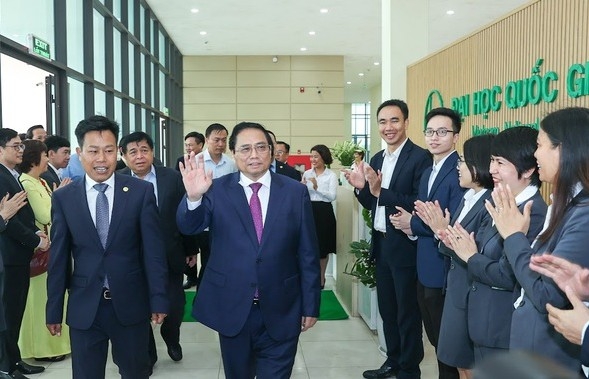 Thủ tướng gửi thông điệp quan trọng về đào tạo nhân lực khi tới thăm trụ sở mới của ĐHQG Hà Nội