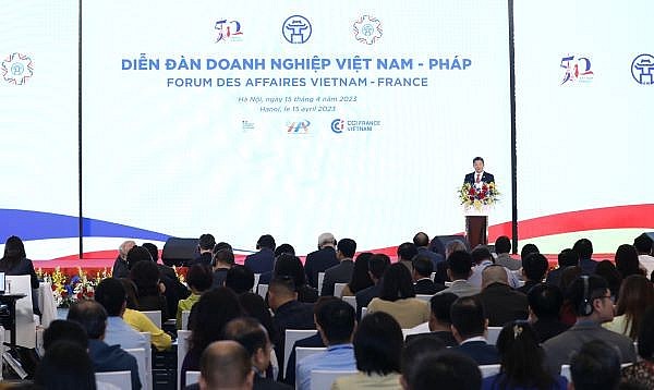 Hà Nội tăng cường hợp tác kinh tế với các địa phương của Pháp