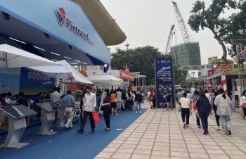 Thu hút trên 60.000 khách đến tham quan, mua sắm tại Hội chợ Du lịch quốc tế