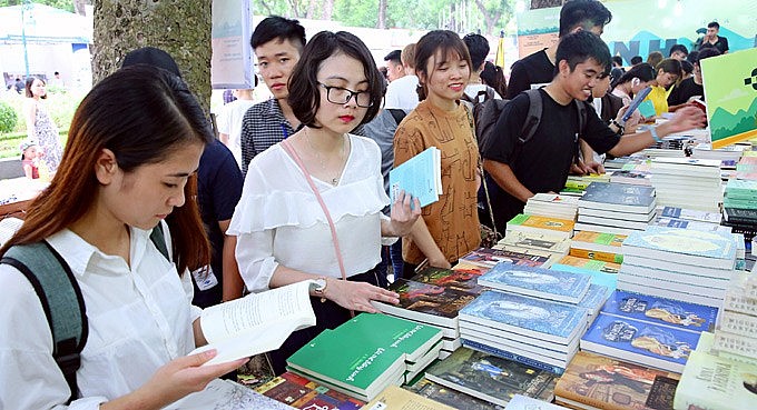 Nhiều chương trình khuyến mãi trước thềm Ngày Sách và Văn hóa đọc