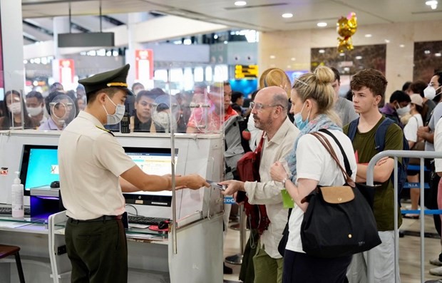 Noi Bai Airport expected to handle 580 flights during the five-day holiday