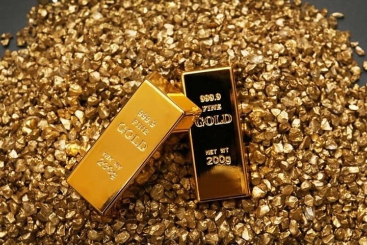 Giá vàng hôm nay (25/4): Vàng miếng giữ giá, vàng nhẫn tăng
