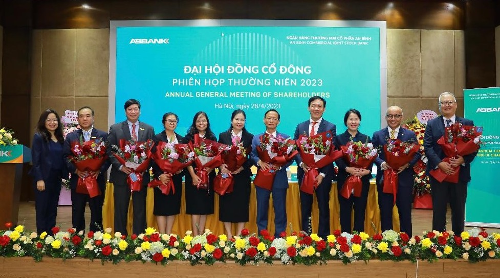 ABBANK ra mắt hội đồng quản trị nhiệm kỳ mới 2023 - 2027
