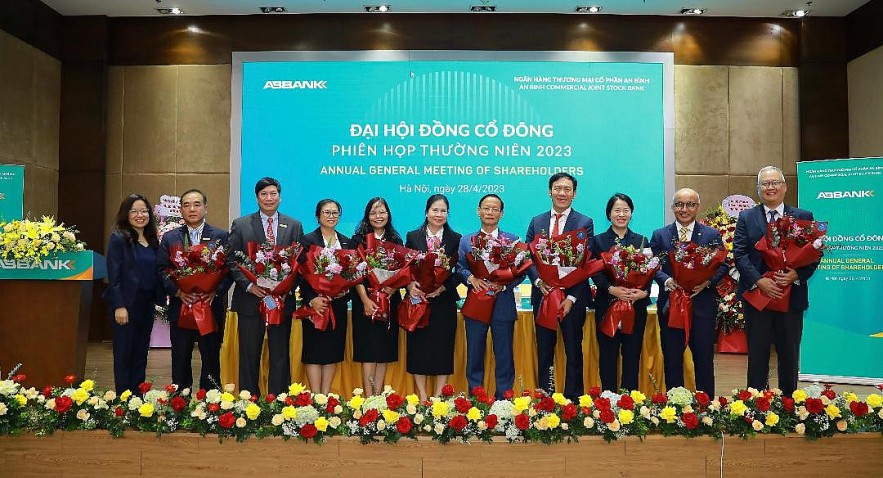 ABBANK ra mắt hội đồng quản trị nhiệm kỳ mới 2023 - 2027