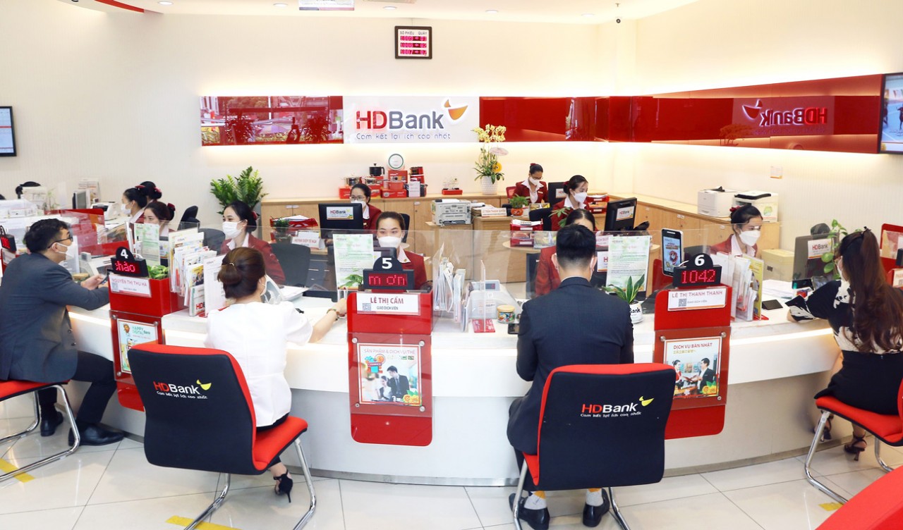 Nợ xấu thấp, HDBank báo lãi quý I/2023 tăng 26%