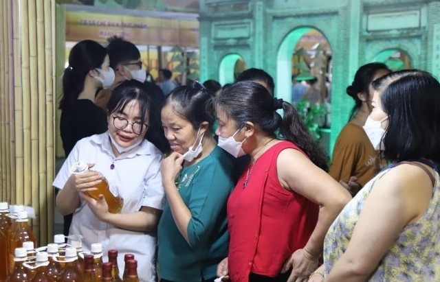 300 gian hang nong san tham du festival nong san ha noi lan 2 nam 2023