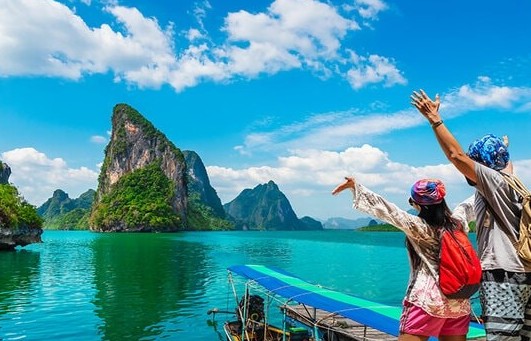 Vietnam greets 3.7 million foreign tourists in four months