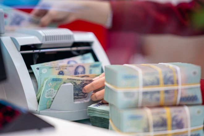 Bank deposit interest rates keep falling