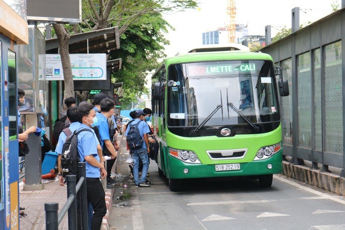 TP. Hồ Chí Minh: Chấp thuận trợ giá xe buýt theo hình thức đặt hàng không áp dụng tiết kiệm 4%