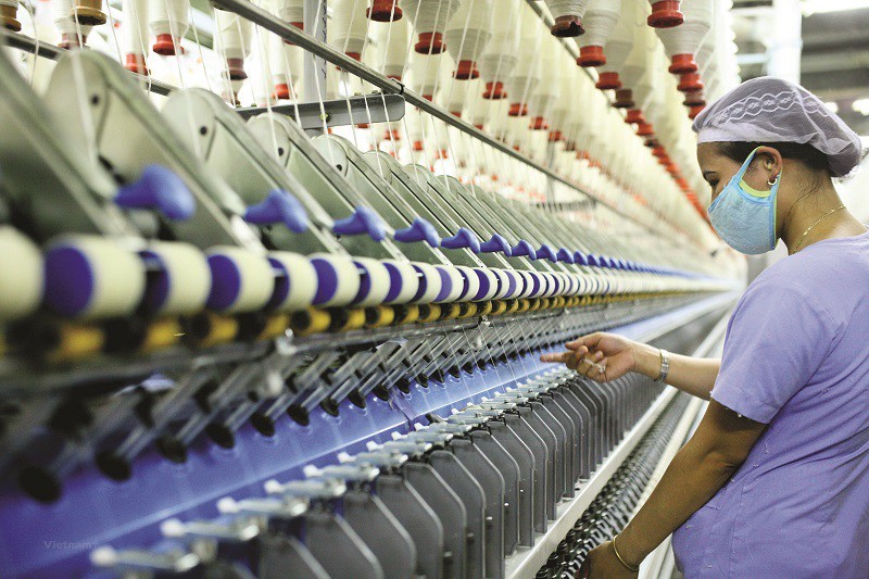 Hanoi’s exports fall slightly in first four months