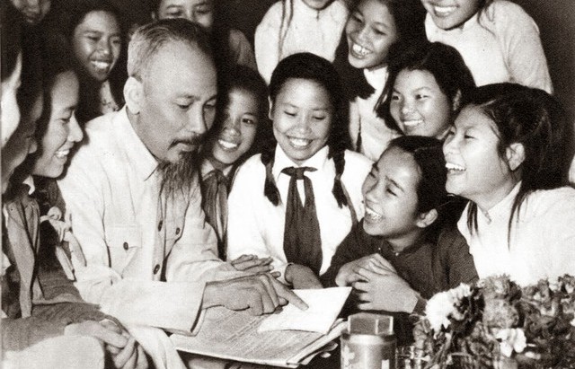 Tỏa sáng giá trị dân tộc và thời đại của di sản Hồ Chí Minh