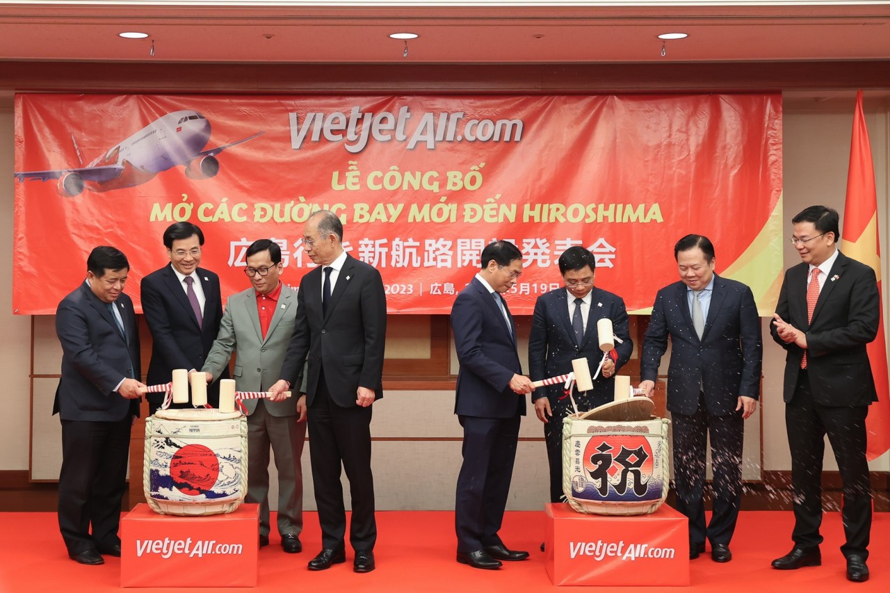 Vietjet công bố đường bay thẳng đầu tiên giữa Việt Nam và Hiroshima mừng Hội nghị Thượng đỉnh G7 Vietjet công bố đường bay thẳng đầu tiên giữa Việt Nam và Hiroshima mừng Hội nghị Thượng đỉnh G7
