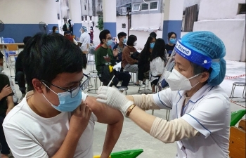 Tiêm vắc-xin Covid-19 có thể lồng ghép với hoạt động tiêm chủng thường xuyên