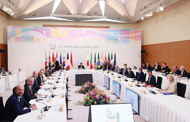 Thủ tướng dự Hội nghị G7 mở rộng: Ba thông điệp của Việt Nam về hòa bình, ổn định và phát triển - Ảnh 2.