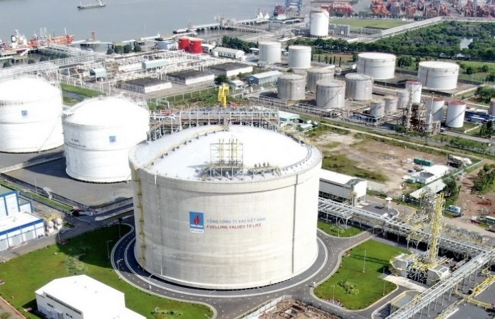PV GAS ký hợp đồng nhập khẩu chuyến LNG đầu tiên đến Việt Nam