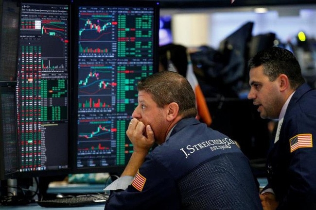 Dow Jones giảm phiên thứ 4 liên tiếp khi đàm phán trần nợ vẫn bế tắc