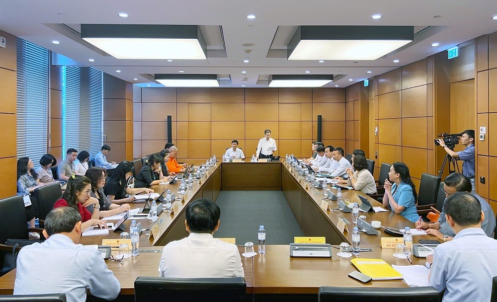 Bộ trưởng Hồ Đức Phớc: Cần một luật sửa nhiều luật để tháo gỡ những rào cản Bộ trưởng Hồ Đức Phớc: Cần một luật sửa nhiều luật để tháo gỡ những rào cản
