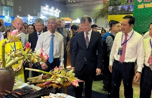 250 gian hàng tham gia tại Hội chợ hàng Việt Nam xuất khẩu năm 2023