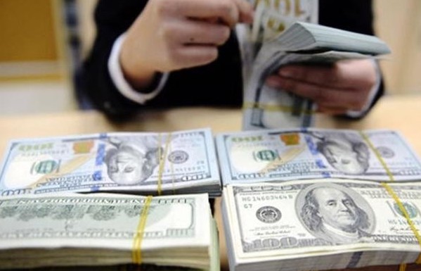 Tỷ giá hôm nay (26/5): USD trung tâm tăng thêm 15 đồng trong phiên cuối tuần
