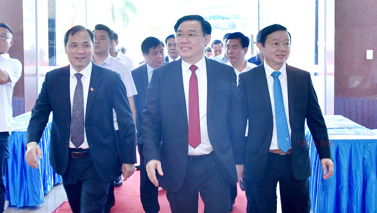 Chủ tịch Quốc hội Vương Đình Huệ dự Hội nghị công bố Quy hoạch tỉnh Hà Tĩnh thời kỳ 2021 - 2030 -7