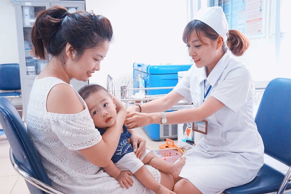 Mua vắc-xin tiêm chủng mở rộng: Vướng do chưa được hướng dẫn về giá, cách mua sắm