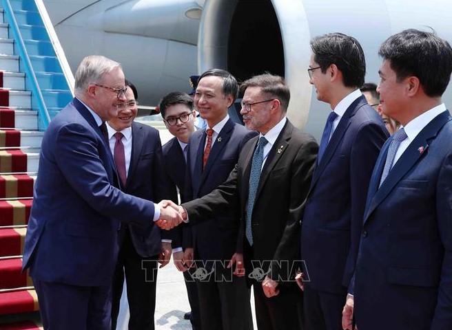 Thủ tướng Australia Anthony Albanese đến Hà Nội, bắt đầu thăm chính thức Việt Nam