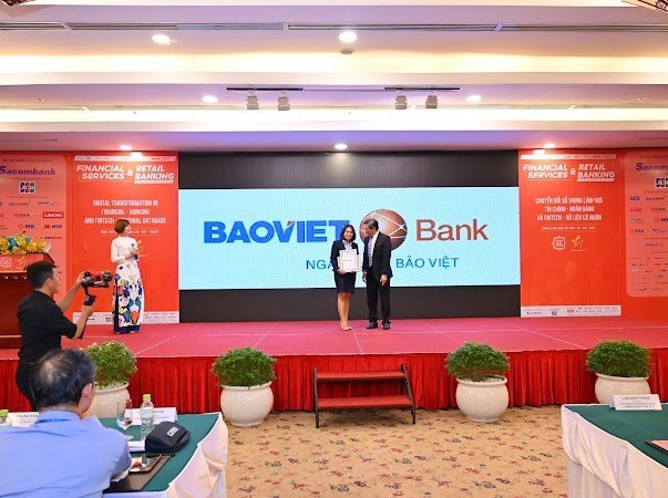 BAOVIET Bank được bình chọn là ngân hàng có ứng dụng Mobile Banking thân thiện khách hàng năm 2023