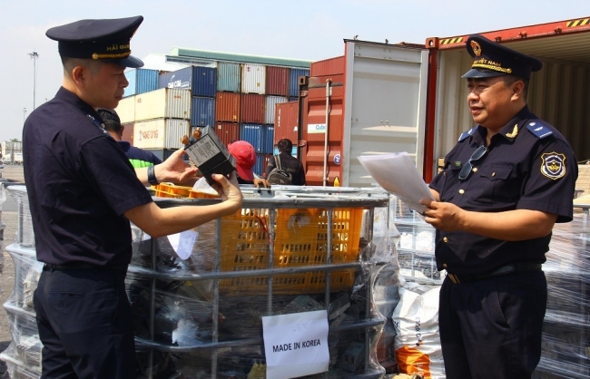 Hải quan TP Hồ Chí Minh phát hiện trên 1.000 vụ vi phạm trong 5 tháng