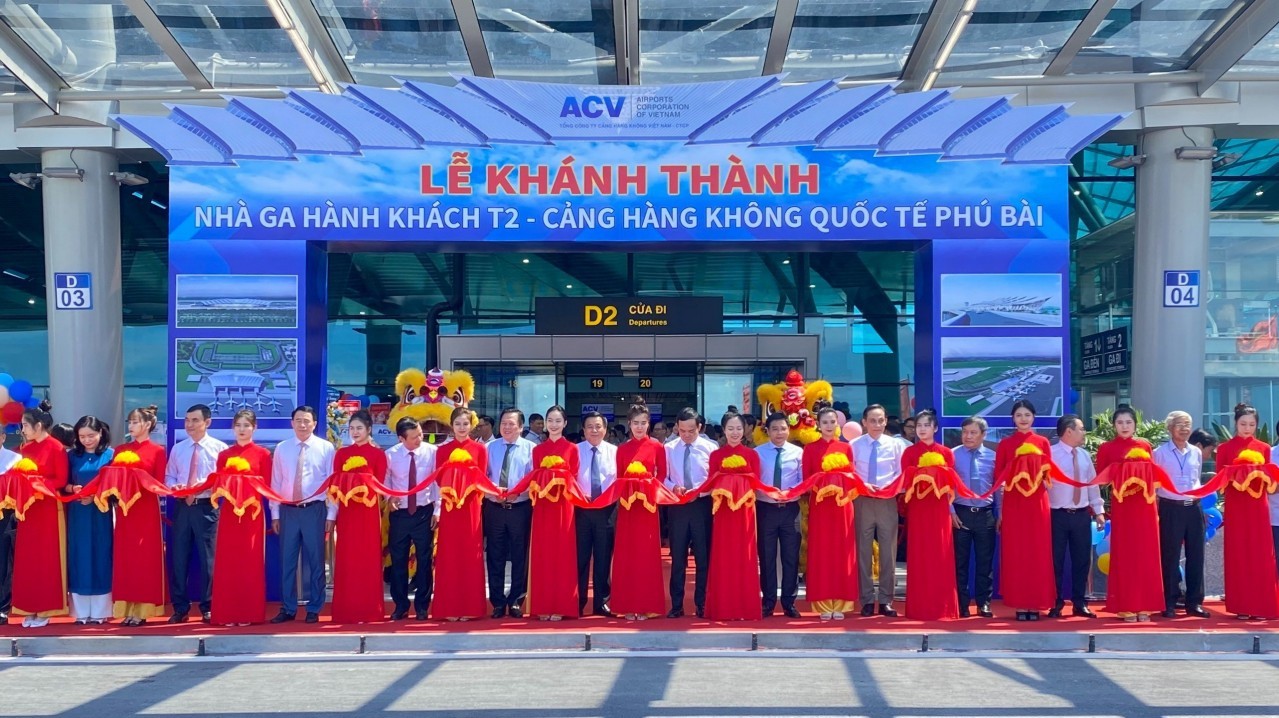 Khánh thành Dự án xây dựng Nhà ga hành khách T2 - Cảng Hàng không quốc tế Phú Bài