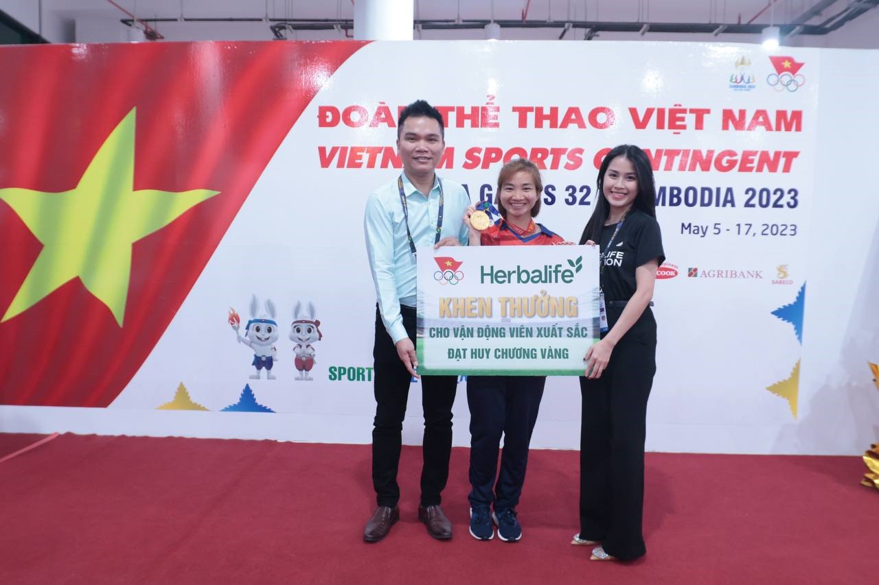 VĐV Nguyễn Thị Oanh - HCV nội dung 5.000m nữ. Ảnh: Đỗ Vy