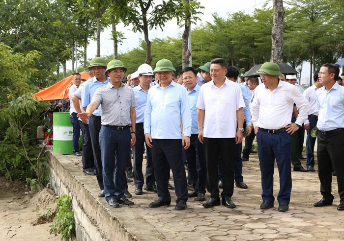 Bí thư Thành ủy Đinh Tiến Dũng kiểm tra chuẩn bị khởi công đường Vành đai 4 - Vùng Thủ đô