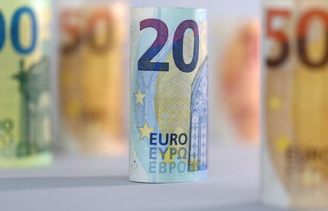 ECB tăng lãi suất tháng 7 là hợp lý, tháng 9 quá xa