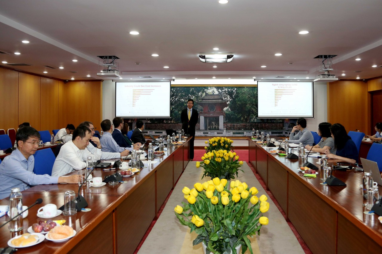 IMF chia sẻ kinh nghiệm quốc tế về chính sách giảm thiểu biến đổi khí hậu