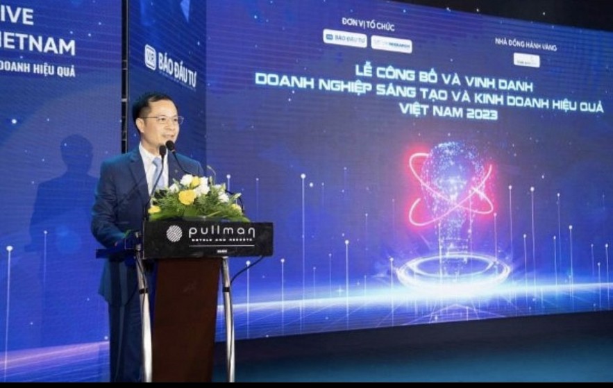 Vietcombank dẫn đầu top 10 ngân hàng sáng tạo và kinh doanh hiệu quả năm 2023