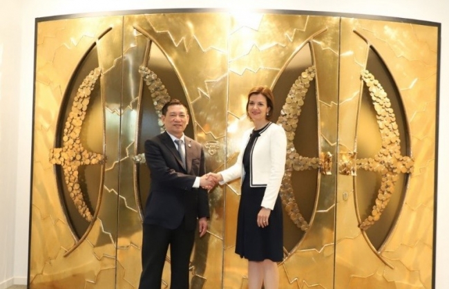 Further strengthen cooperation with Luxembourg Stock Exchange for green and sustainable development