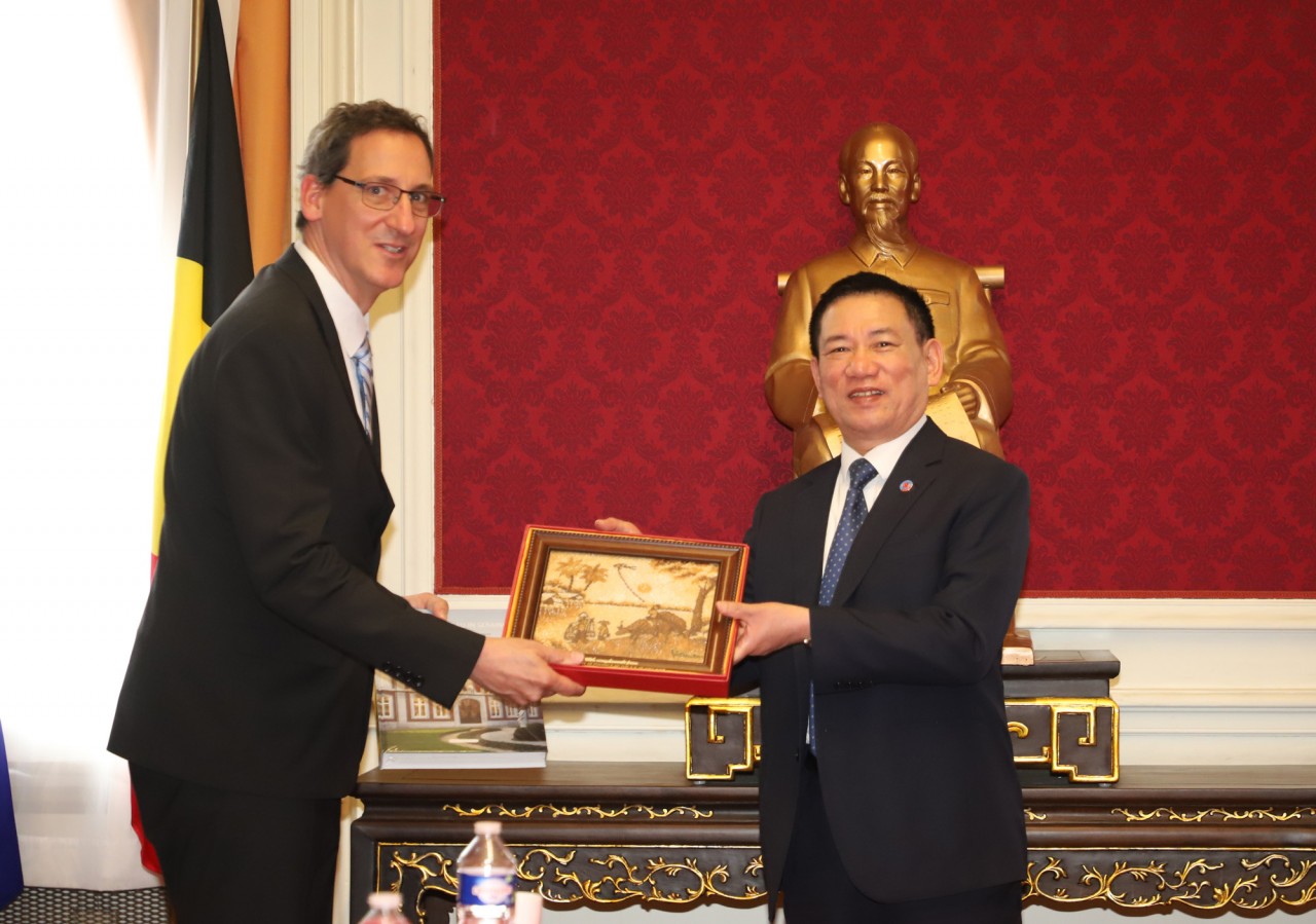 Chùm ảnh hoạt động của Bộ trưởng Bộ Tài chính Hồ Đức Phớc tại Bỉ và Luxembourg Chùm ảnh hoạt động của Bộ trưởng Bộ Tài chính Hồ Đức Phớc tại Vương quốc Bỉ và Luxembourg