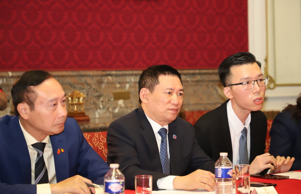 Chùm ảnh hoạt động của Bộ trưởng Bộ Tài chính Hồ Đức Phớc tại Bỉ và Luxembourg Chùm ảnh hoạt động của Bộ trưởng Bộ Tài chính Hồ Đức Phớc tại Vương quốc Bỉ và Luxembourg