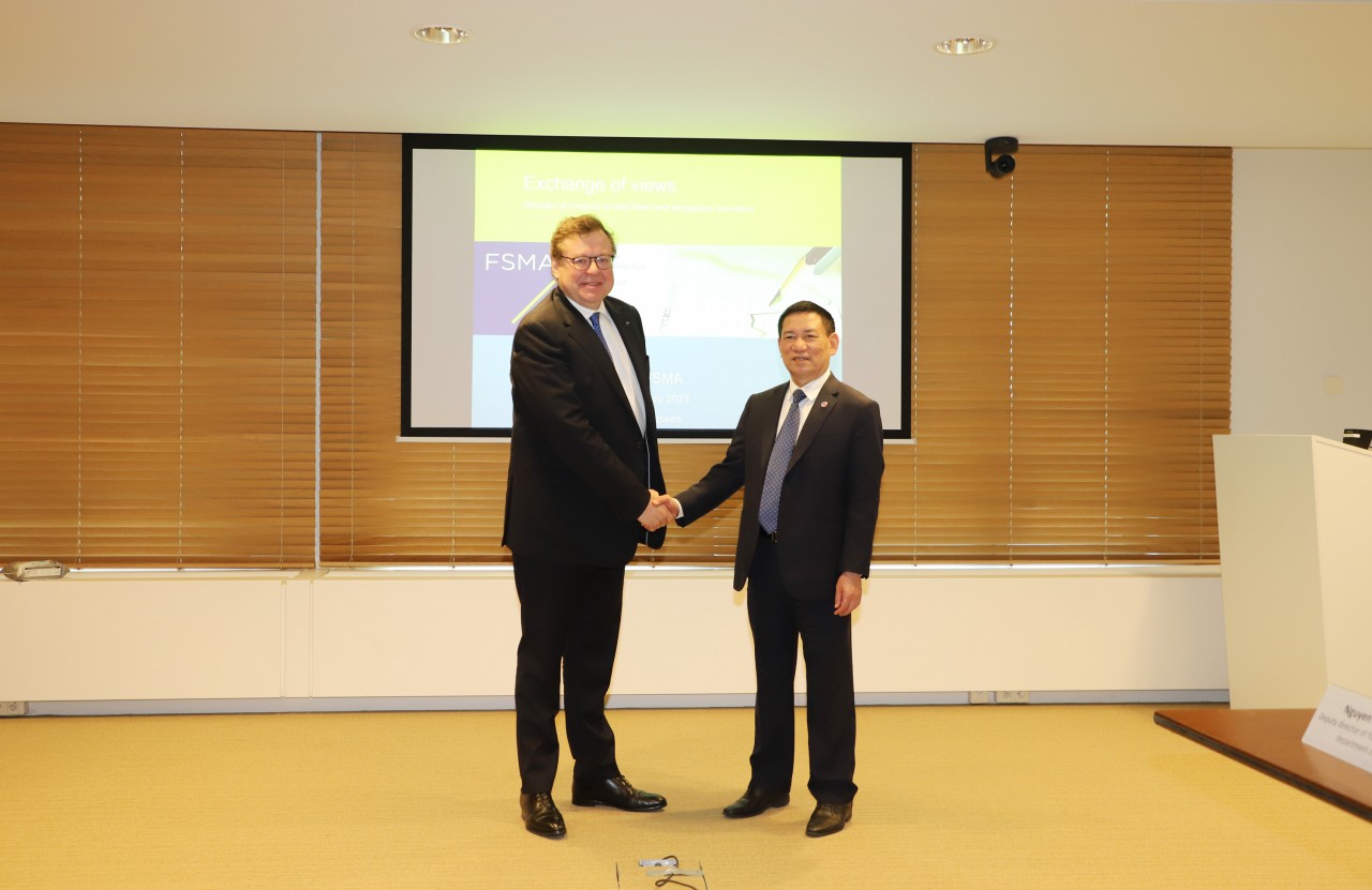 Chùm ảnh hoạt động của Bộ trưởng Bộ Tài chính Hồ Đức Phớc tại Bỉ và Luxembourg Chùm ảnh hoạt động của Bộ trưởng Bộ Tài chính Hồ Đức Phớc tại Vương quốc Bỉ và Luxembourg