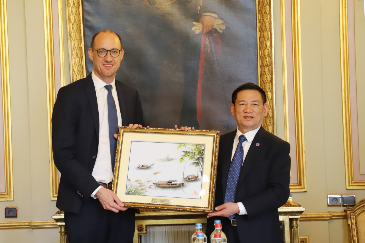 Chùm ảnh hoạt động của Bộ trưởng Bộ Tài chính Hồ Đức Phớc tại Bỉ và Luxembourg Chùm ảnh hoạt động của Bộ trưởng Bộ Tài chính Hồ Đức Phớc tại Vương quốc Bỉ và Luxembourg
