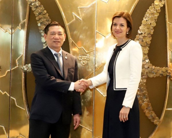 Vietnam seeks stronger green finance ties with Luxembourg