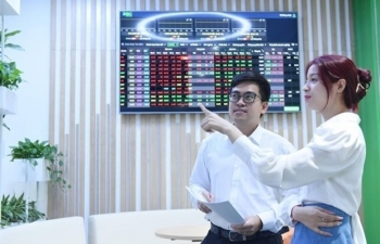 Corporate bond trading system improves market transparency, liquidity