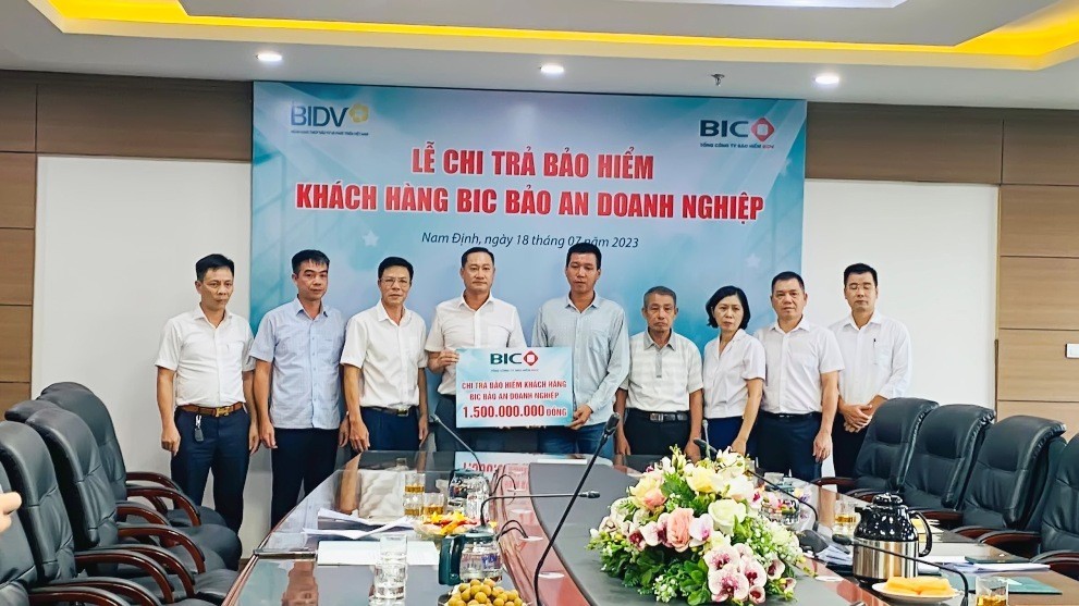 BIC chi trả 1,5 tỷ đồng quyền lợi bảo hiểm cho khách hàng tại Nam Định