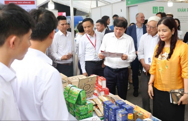 Người tiêu dùng có cơ hội trải nghiệm thực tiễn các sản phẩm bền vững
