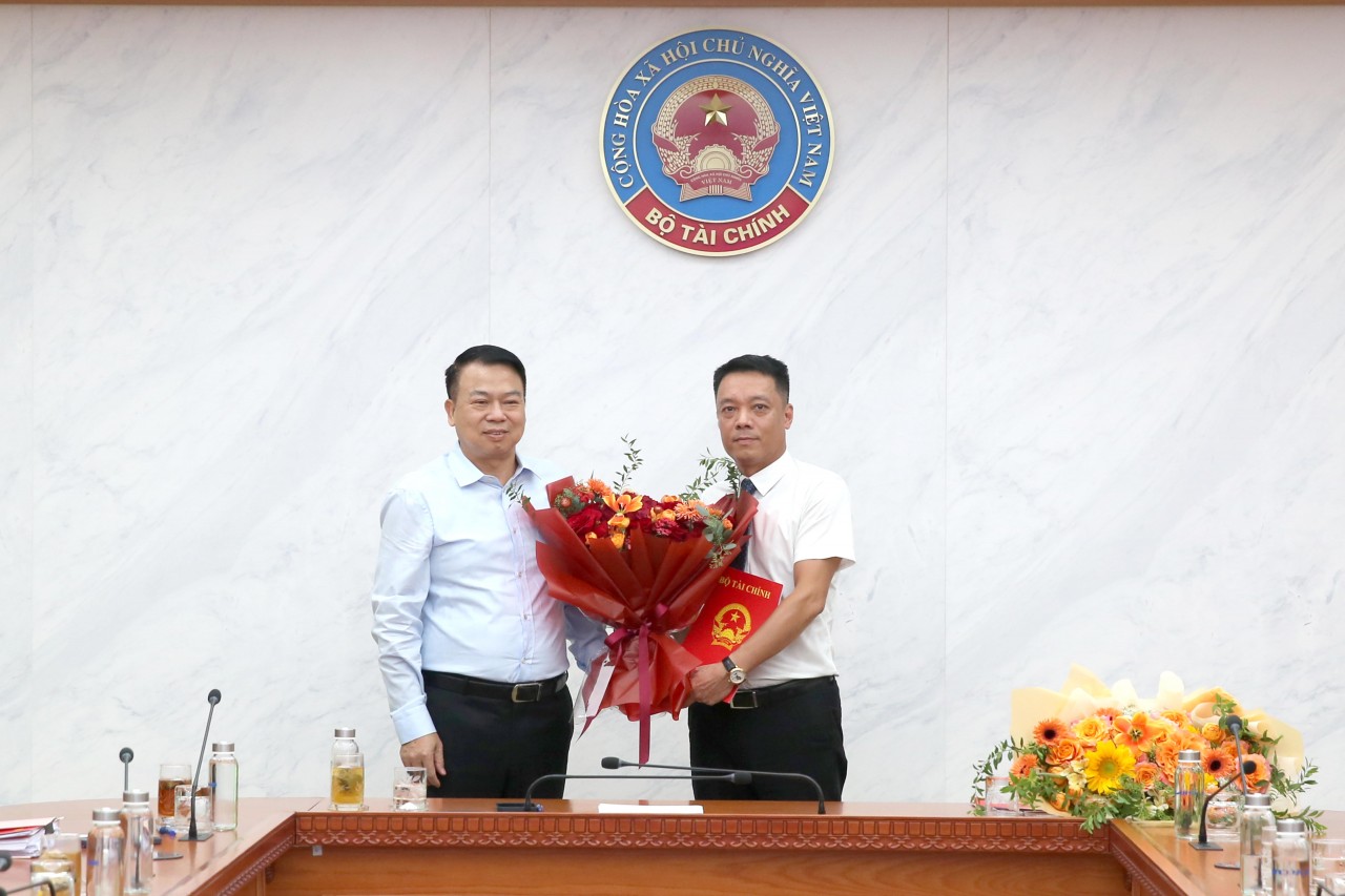Ông Nguyễn Việt Hà được bổ nhiệm làm Cục trưởng Cục Tin học và thống kê tài chính