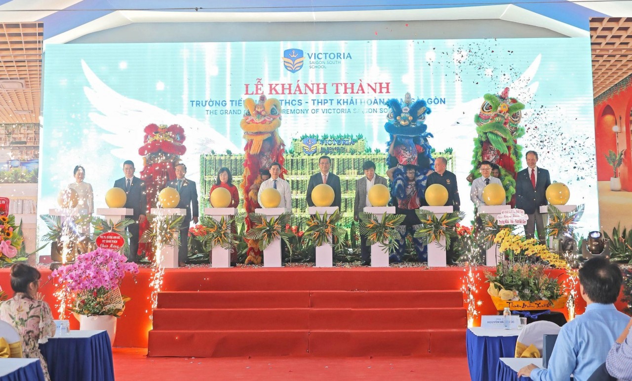 Trường Victoria School khánh thành, mở ra năm học đầu tiên với mô hình Happy school